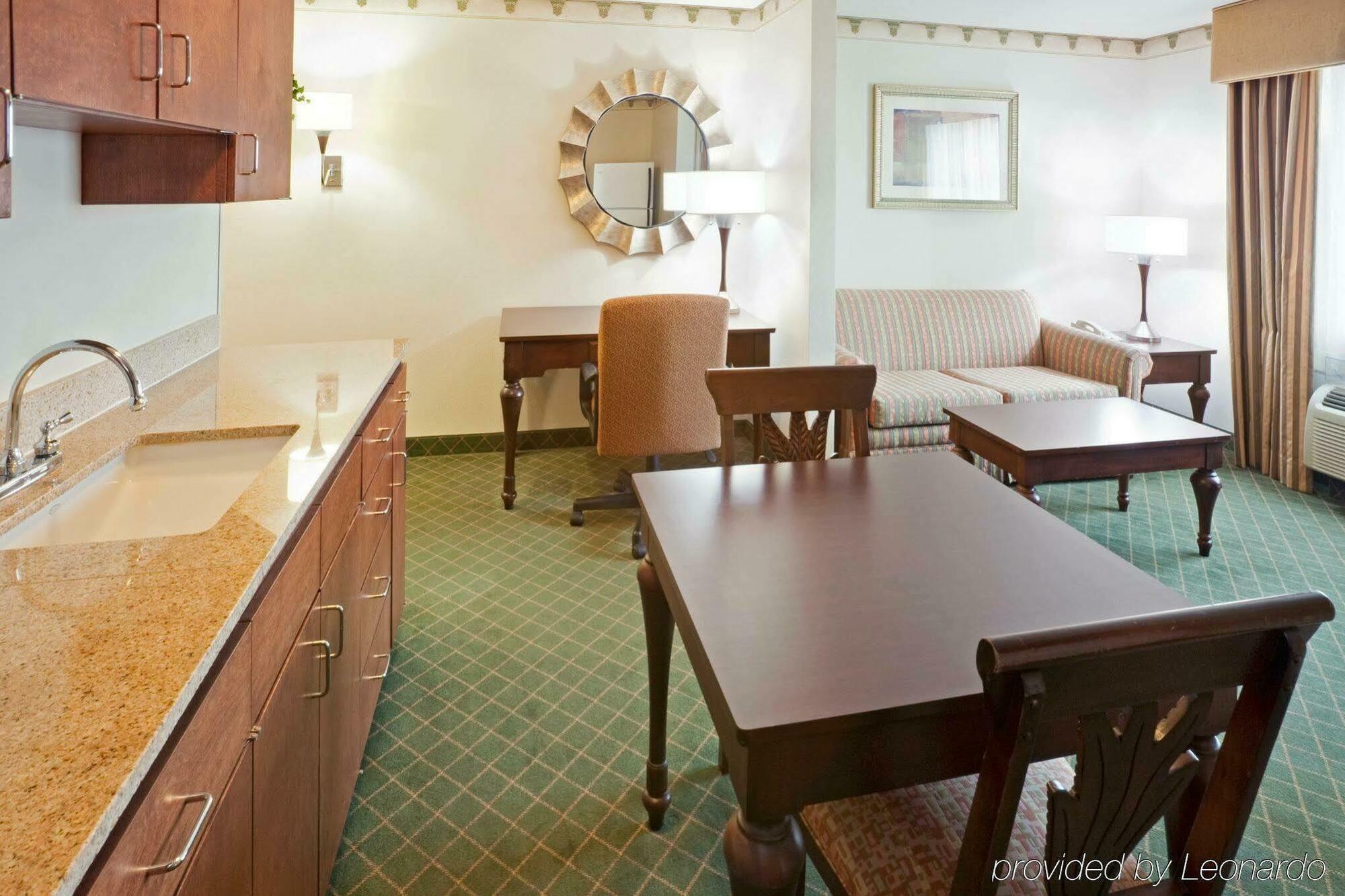 Holiday Inn Express & Suites - Pharr By Ihg Dış mekan fotoğraf
