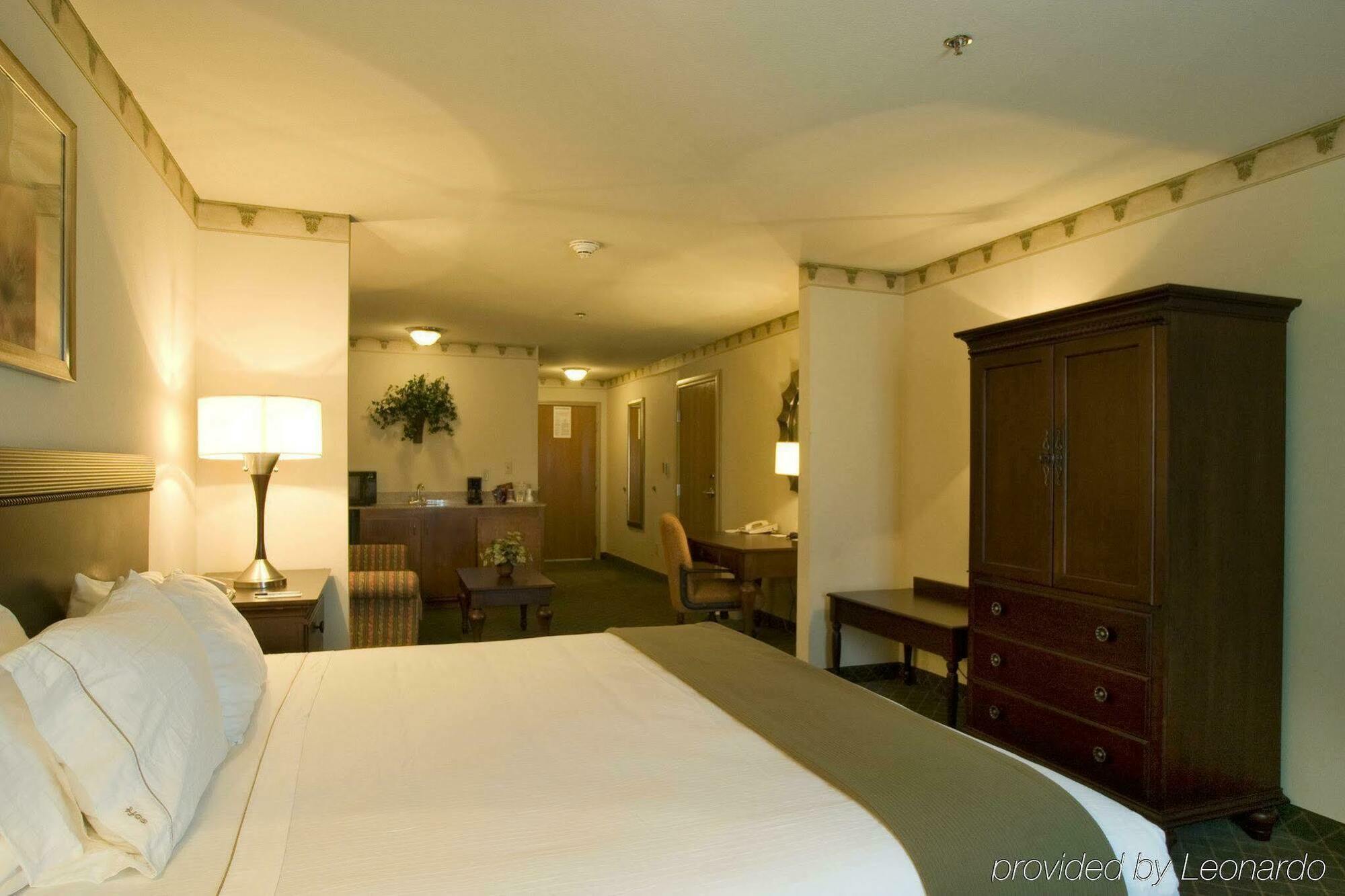 Holiday Inn Express & Suites - Pharr By Ihg Dış mekan fotoğraf