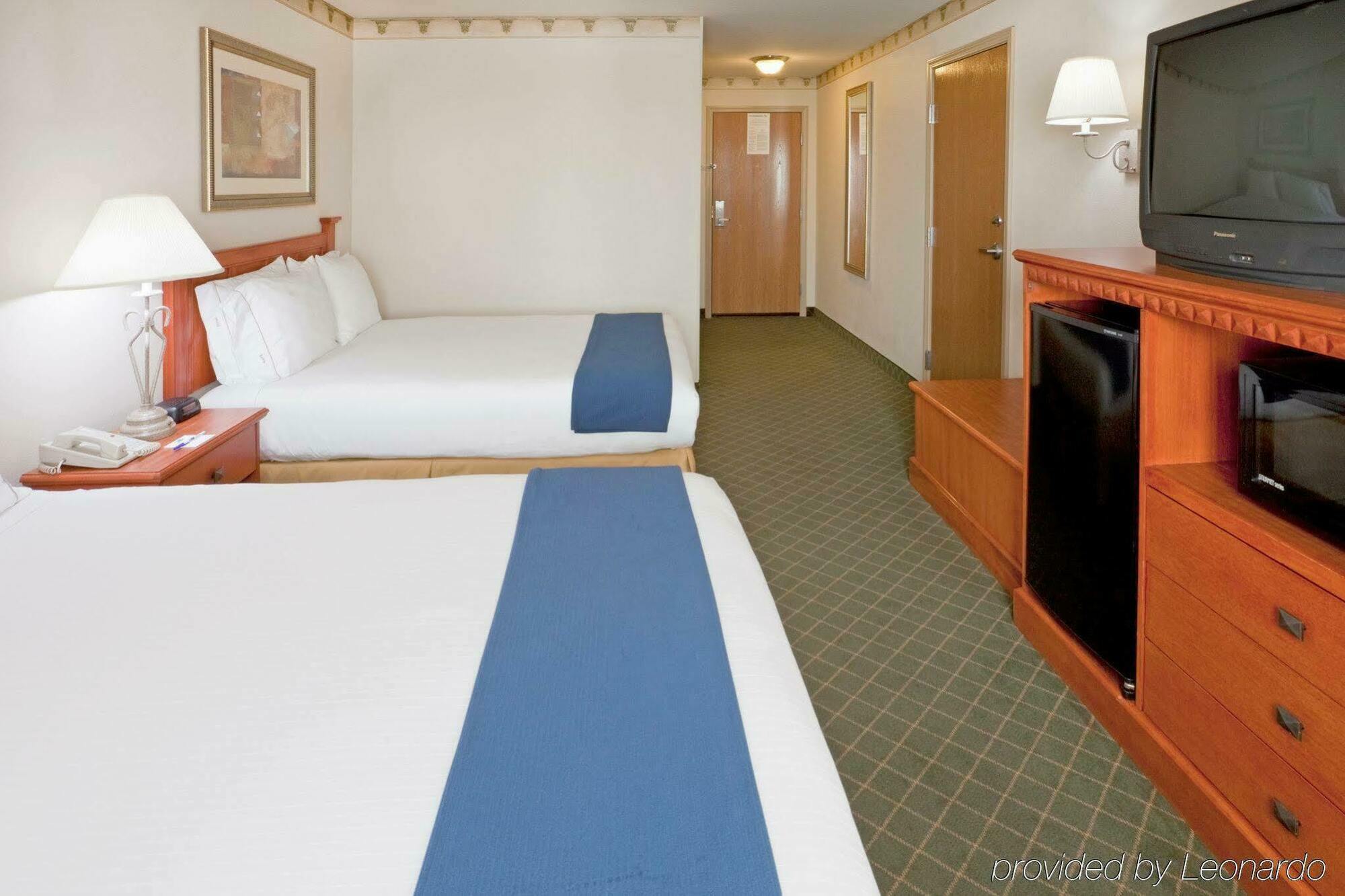 Holiday Inn Express & Suites - Pharr By Ihg Dış mekan fotoğraf