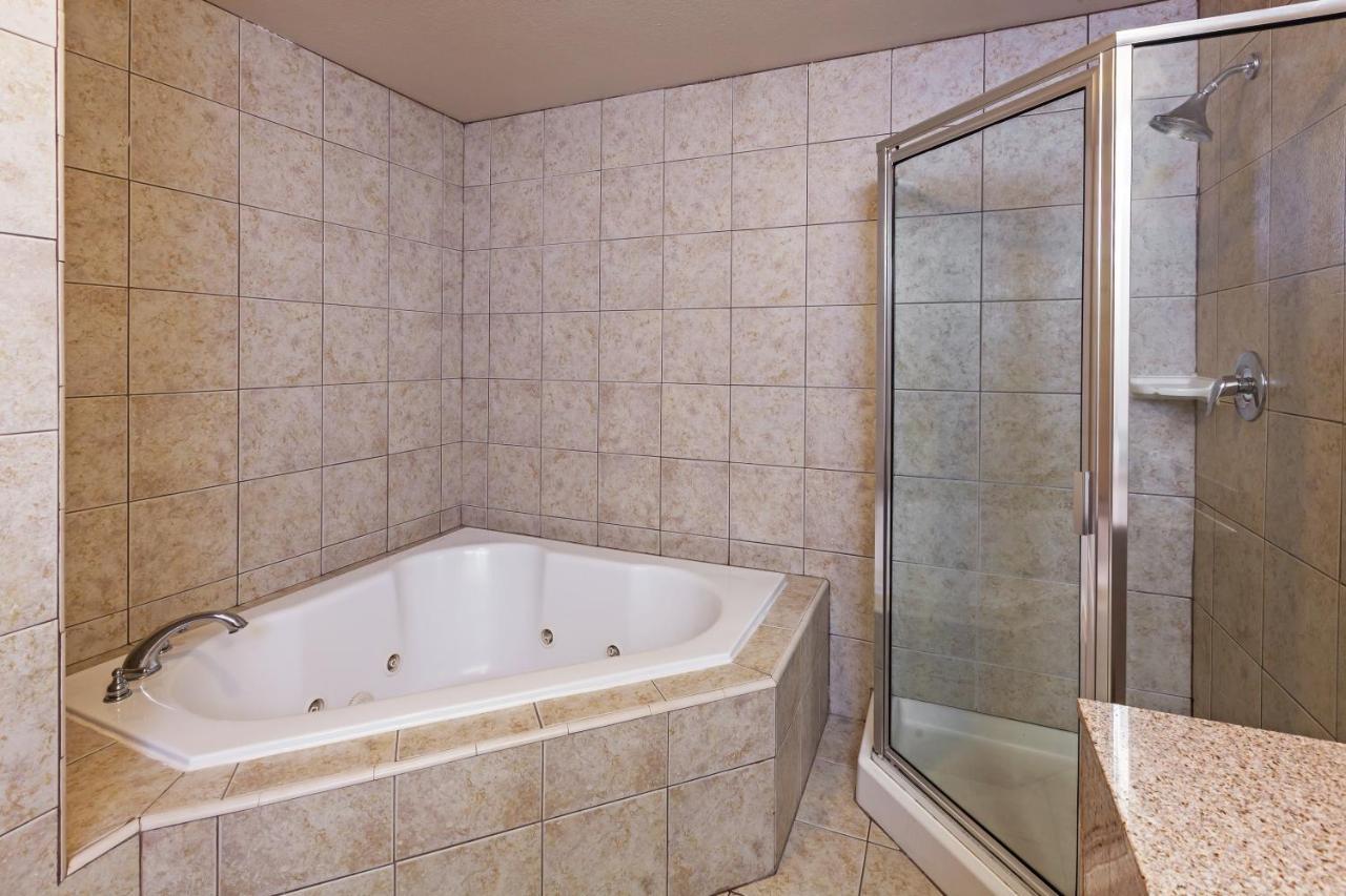 Holiday Inn Express & Suites - Pharr By Ihg Dış mekan fotoğraf