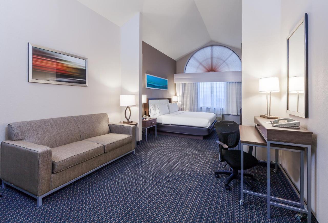 Holiday Inn Express & Suites - Pharr By Ihg Dış mekan fotoğraf
